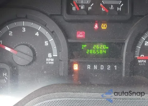 2014 Ford E-250 Commercial z USA, uszkodzony, nr VIN 1FTNE2EL3EDA70811